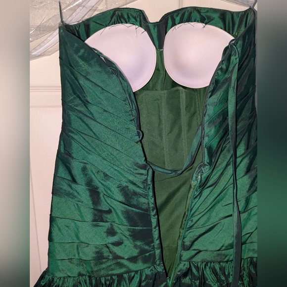 Hunter Green Night Moves Prom Dress (Style #5878) - Picture 4 of 8